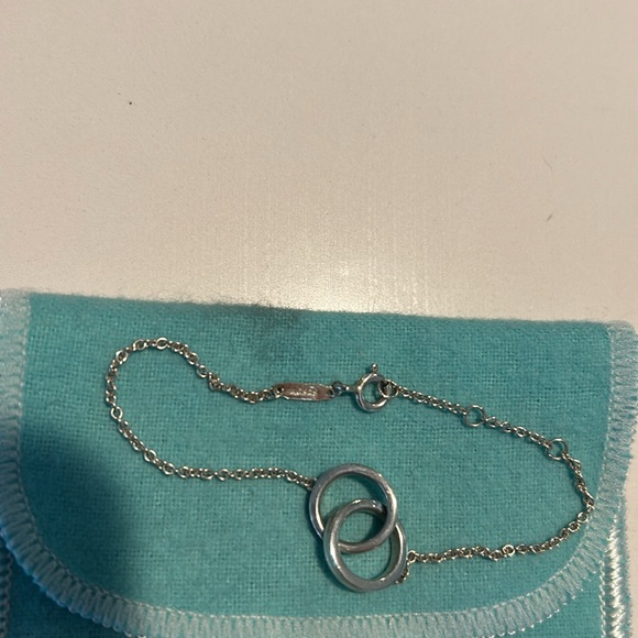 Tiffany and Co Interlocking Circles Chain bracelet - Picture 3 of 5